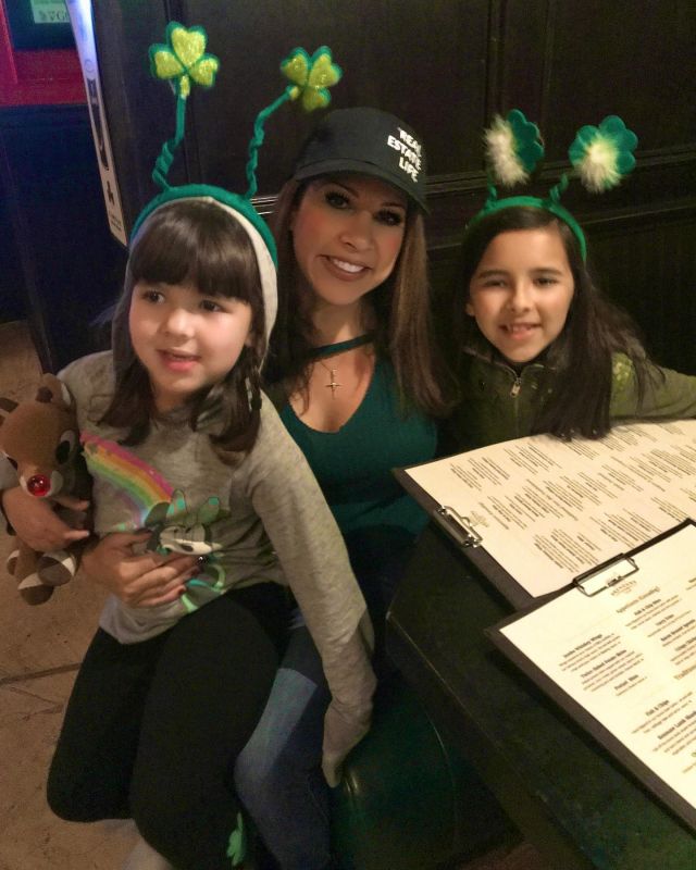 Happy St. Patrick’s Day! ☘️
Here’s a little St. Patty’s Day Flashback Friday for you and yes Rudolph the Red Nose Reindeer made an appearance in it.🤷🏻‍♀️☘️🎄🍀😂…..Off for some Shamrock Shakes now. 💚